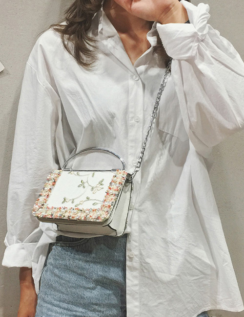 Fashion White Flower Pattern Decorated Bag