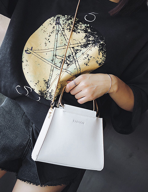 Fashion White Pure Color Decorated Simple Handbag