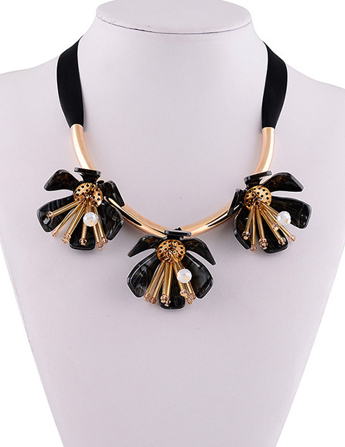 Fashion Black Beads Decorated Flowers Shape Necklace