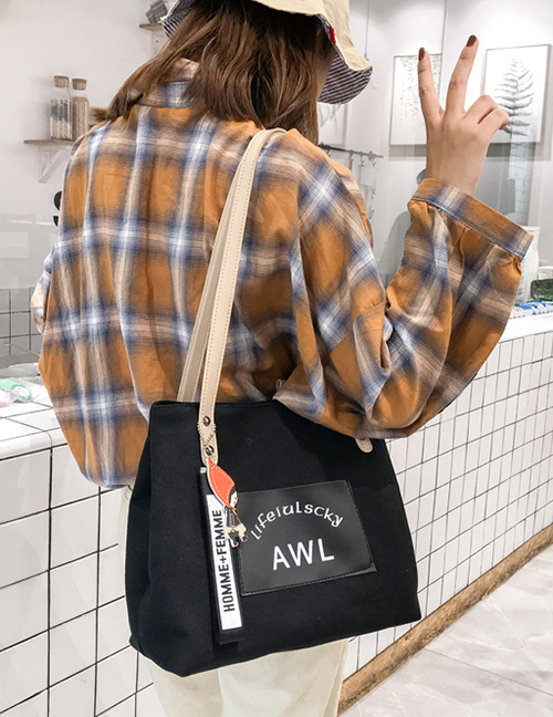 Fashion Black Letter Pattern Design Simple Shoulder Bag