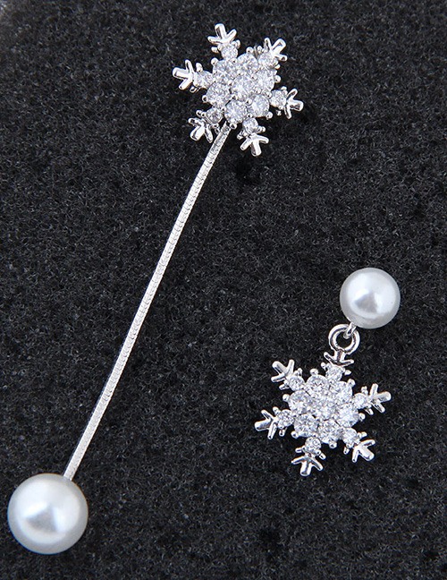 Elegant Silver Color Snowflake Shape Decorated Simple Earrings