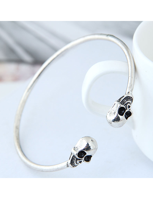 Fashion Silver Color Skull Shape Decorated Bracelet