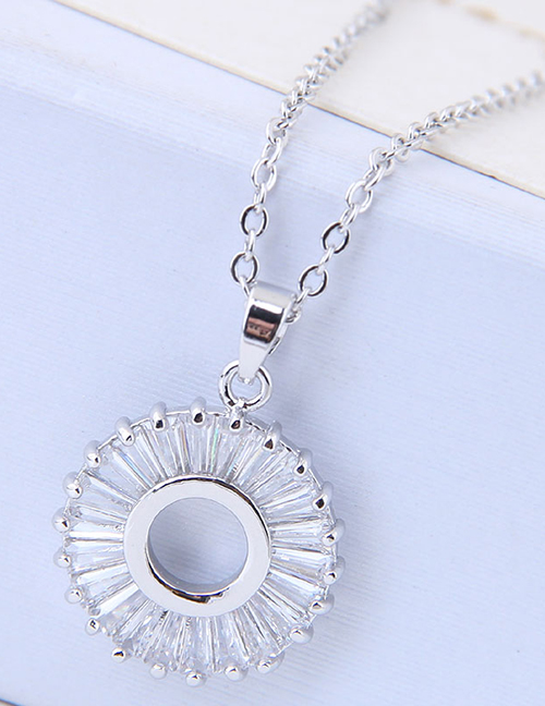 Sweet Silver Color Circular Ring Decorated Necklace