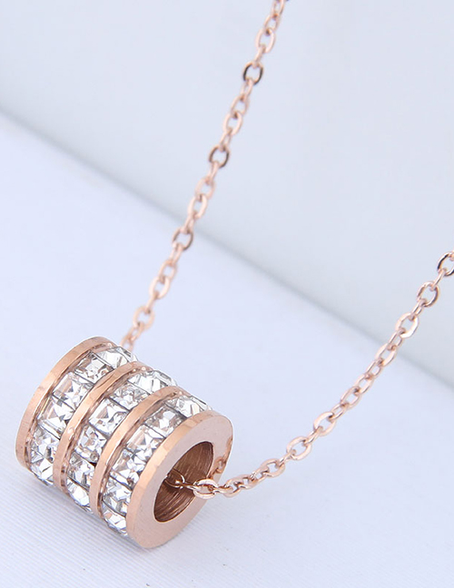 Fashion Rose Gold Round Shape Pendant Decorated Necklace