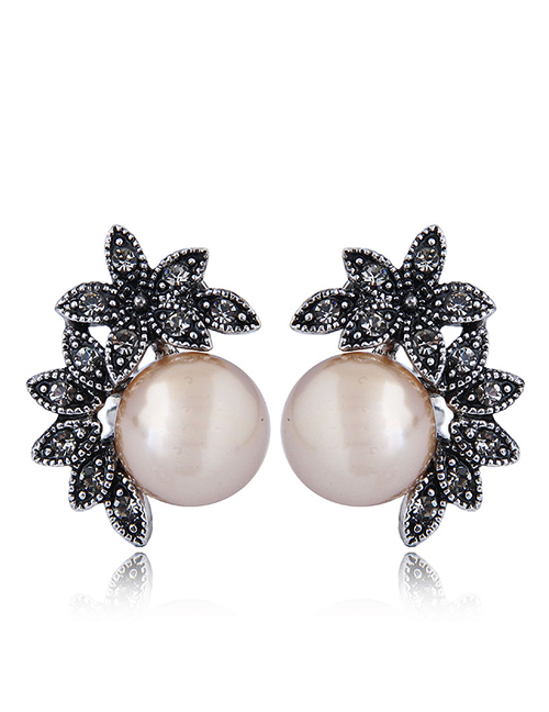 Fashion Beige+black Pearl Decorated Earrings