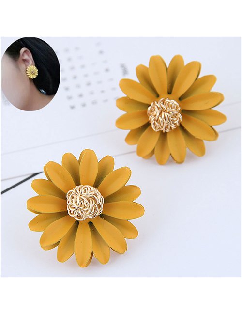 Fashion Yellow Metal Flower Earrings