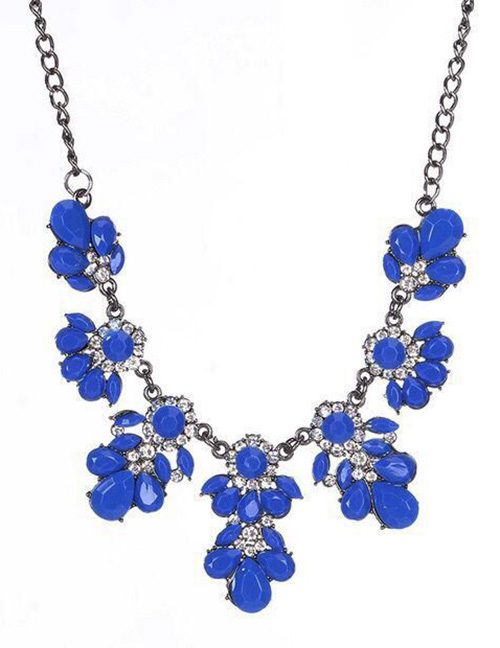 Fashion Blue Metal Flash Diamond Flower Necklace