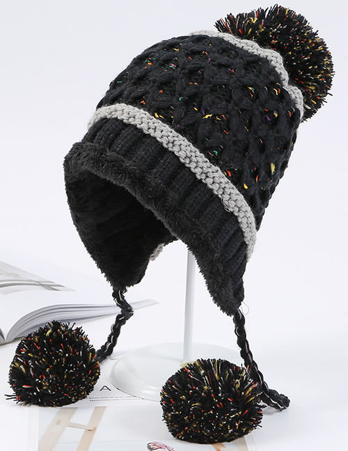 Fashion Black Fuzzy Ball Decorated Hat