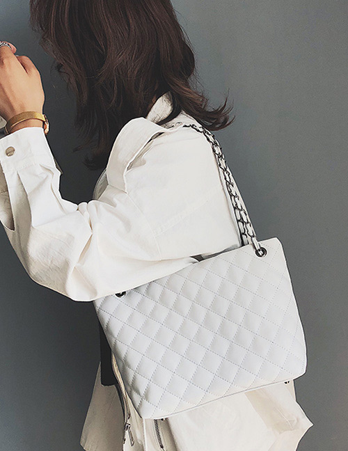 Fashion White Pure Color Decorated Bag