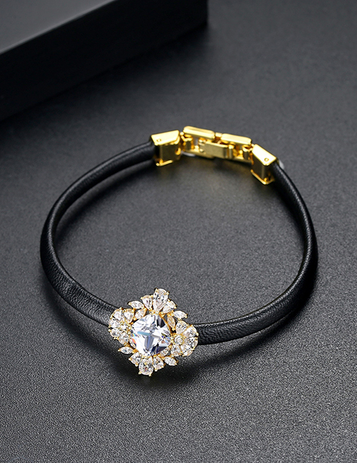 Fashion Gold Color Diamond Decorated Bracelet