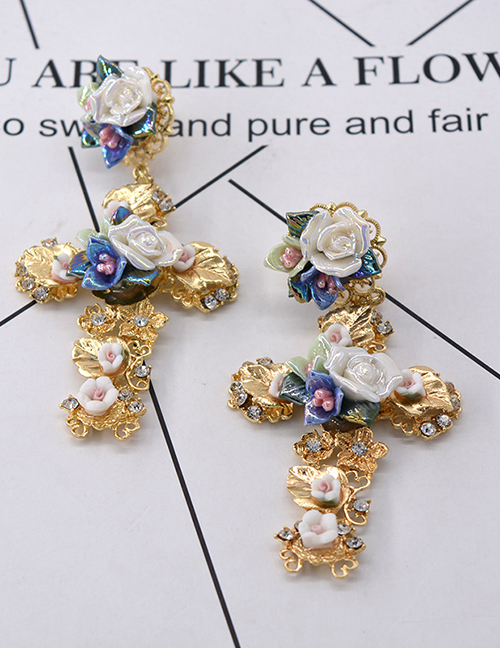 Fashion Multi-color Flower Shape Decorated Earrings