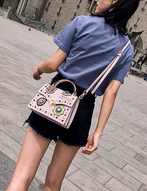 Fashion Pink Rivet Decorated Shoulder Bag