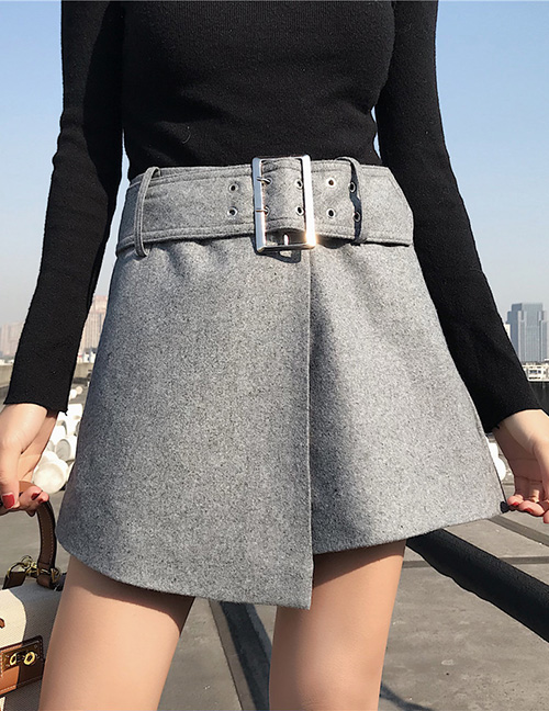 Fashion Gray Pure Color Design Asymmetric Shorts