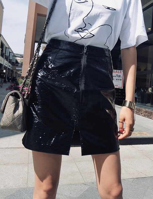 Fashion Black Zipper Decorated Pure Color Skirt