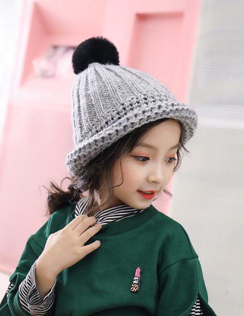 Fashion Gray Fuzzy Balls Decorated Child Knitted Hat