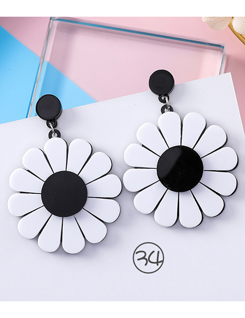 Fashion White+black Flowers Shape Design Simple Earrings
