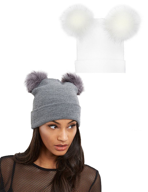 Fashion White Pom Ball Decorated Pure Color Hat