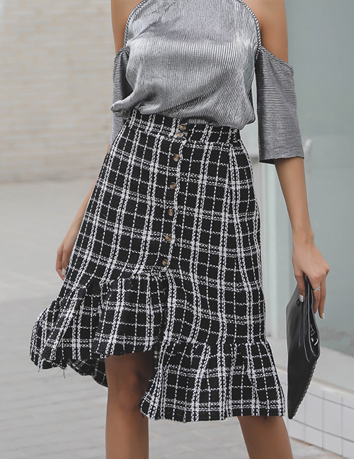 Fashion White+black Grid Pattern Design Irregular Shape Skirt