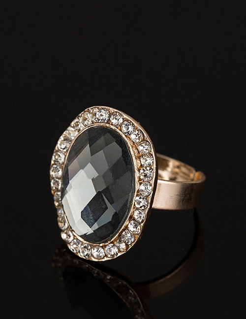 Fashion Gray Oval Shape Diamond Decorated Ring