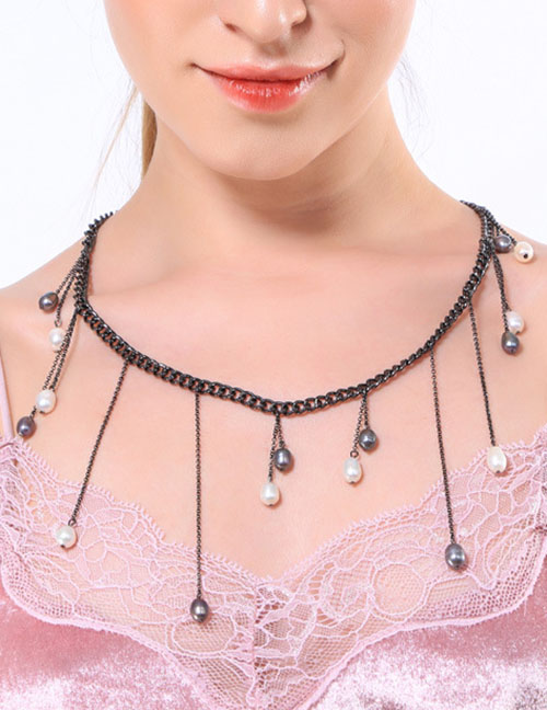 Fashion Black Pearls Decorated Tassel Necklace