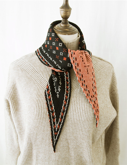 Fashion Black Flower Pattern Decorated Knitted Scarf