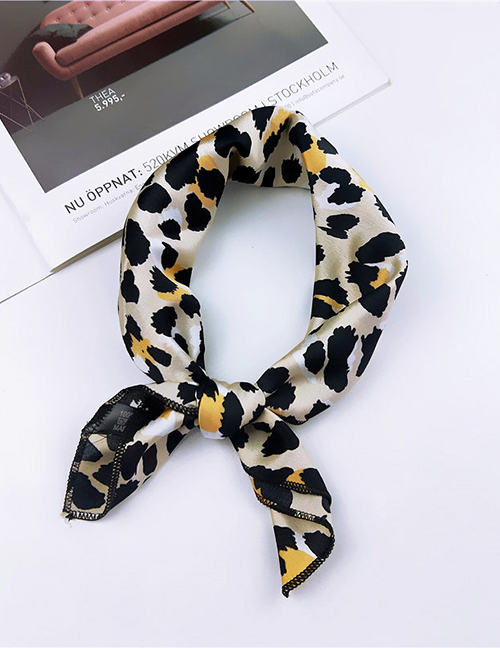 Fashion Beige Leopard Pattern Decorated Scarf