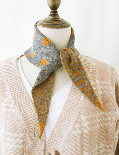 Fashion Gray Dots Pattern Design Knitted Scarf