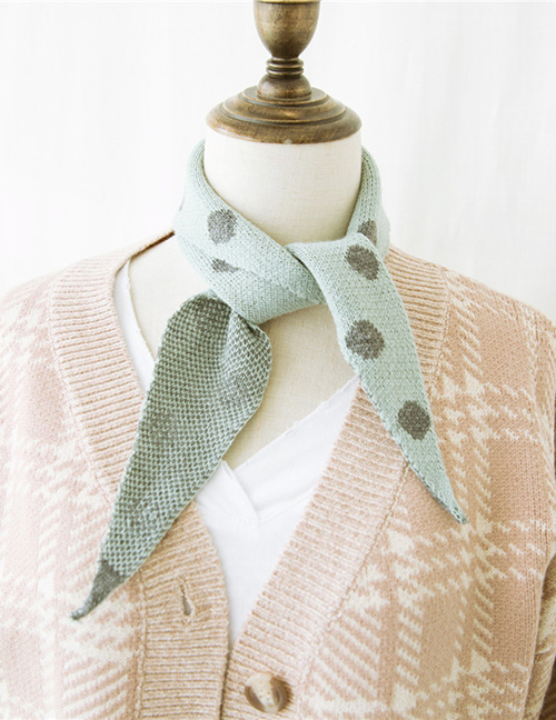 Fashion Pale Green Dots Pattern Design Knitted Scarf