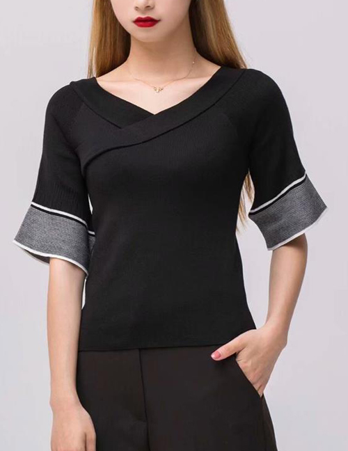 Fashion Black V Neckline Design Pure Color Sweater