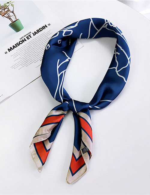 Fashion Navy Deer Shape Pattern Decorated Scarf