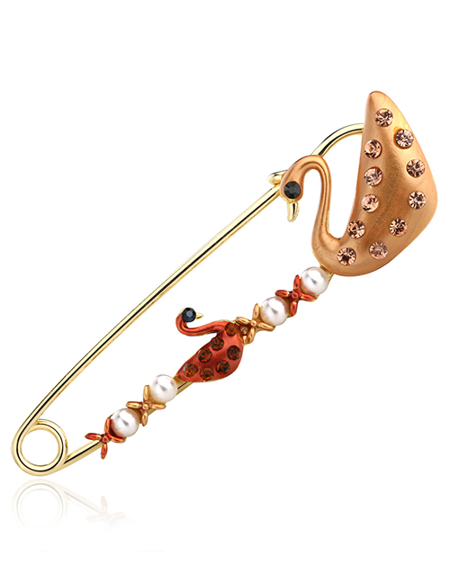 Fashion Gold Color Swan Shape Decorated Brooch