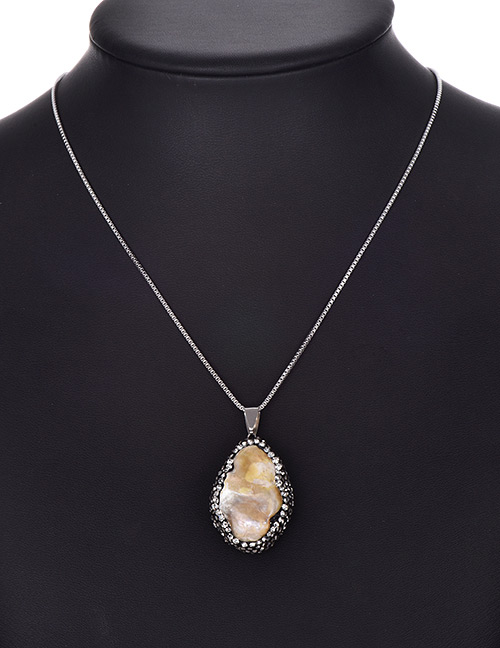 Fashion Silver Copper Diamond-studded Shell Irregular Necklace