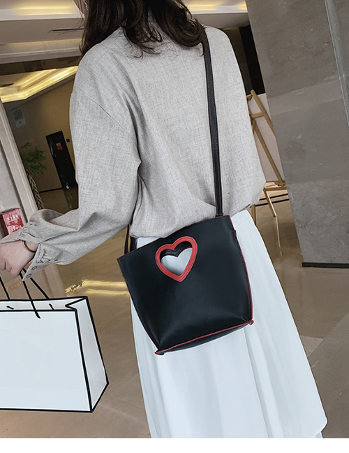 Fashion Black Peach Heart Billiard Shoulder Slung Bucket Bag