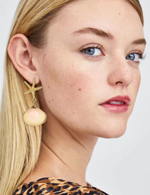 Fashion Gold Alloy Starfish Shell Earrings