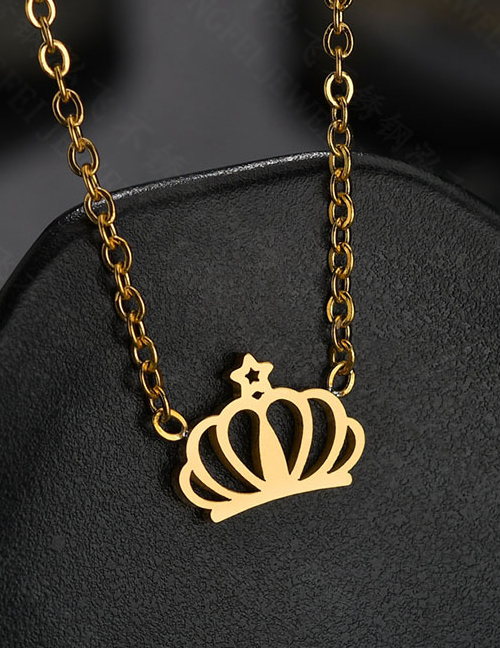 Fashion Gold Openwork Crown Necklace