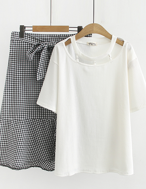 Fashion Black And White Irregular Plaid Skirt + Vertical T-shirt