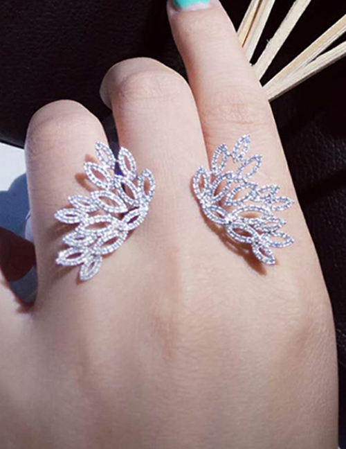 Fashion Silver Feather Inlaid Zircon Wings Ring