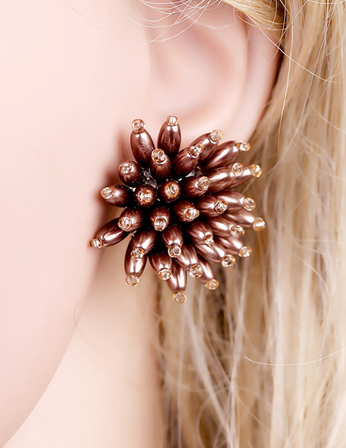 Fashion Brown Beaded Three-dimensional Flower Pearl Stud Earrings
