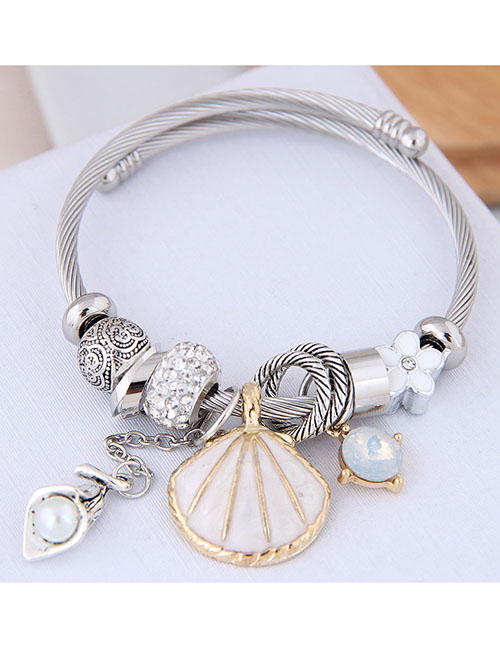 Fashion White Metal Shell Pendant Bracelet