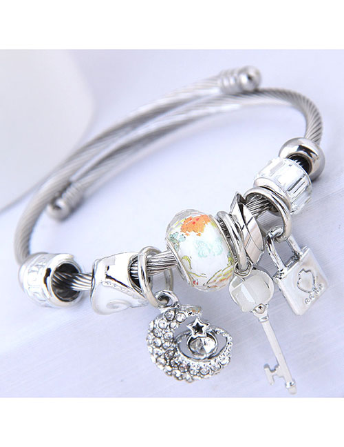 Fashion White Metal Flash Diamond Star Key Lock Bracelet