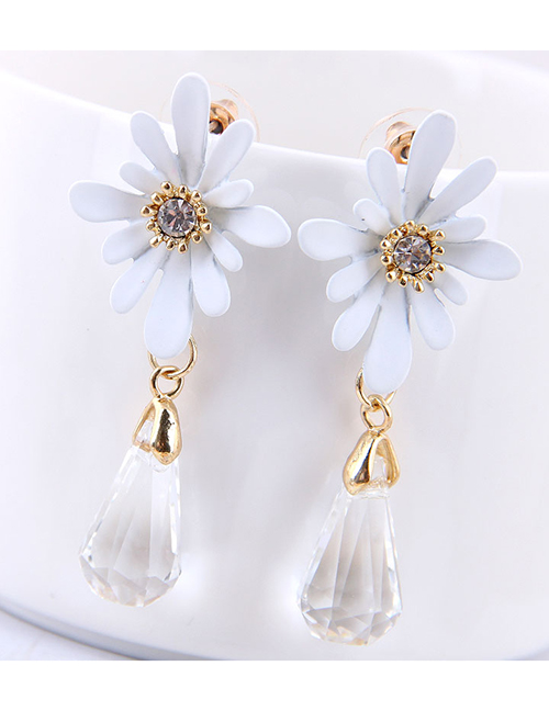 Fashion White  Silver Needle Daisy Drop Earrings