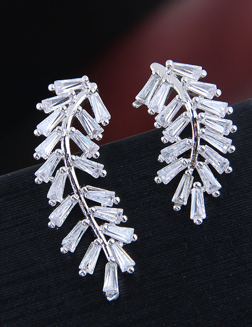 Fashion Silver  Silver Needle Copper Micro-inlaid Zircon Foliage Asymmetric Earrings