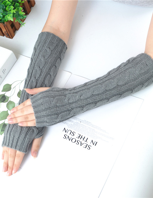 Fashion Dark Gray Wool Twist Vertical Knit Sleeve