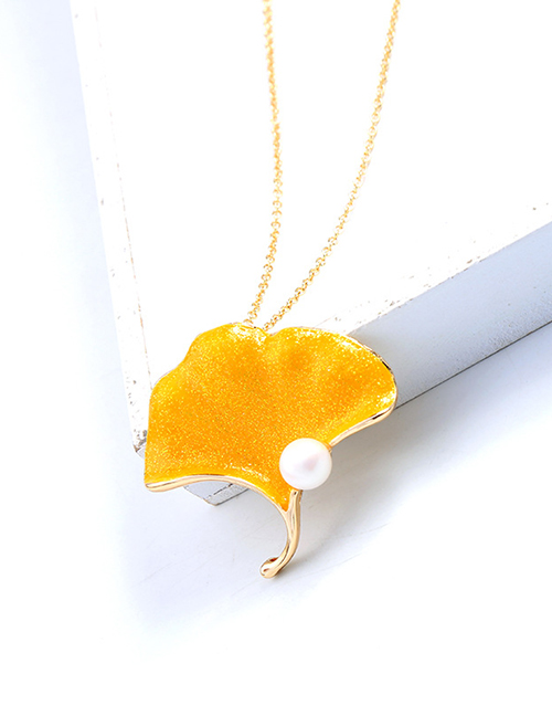 Fashion Yellow Drip Oil Leaf Pearl Detachable Necklace