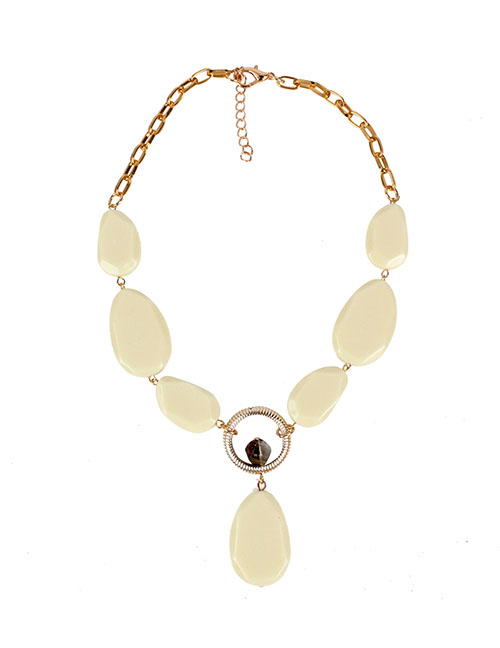 Fashion Creamy-white Single Layer Beaded Necklace