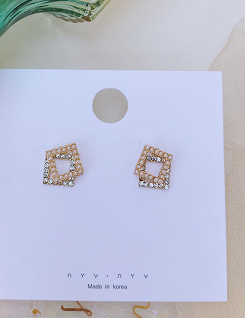 Fashion Gold Pearl-studded Geometric Round Stitch Earrings