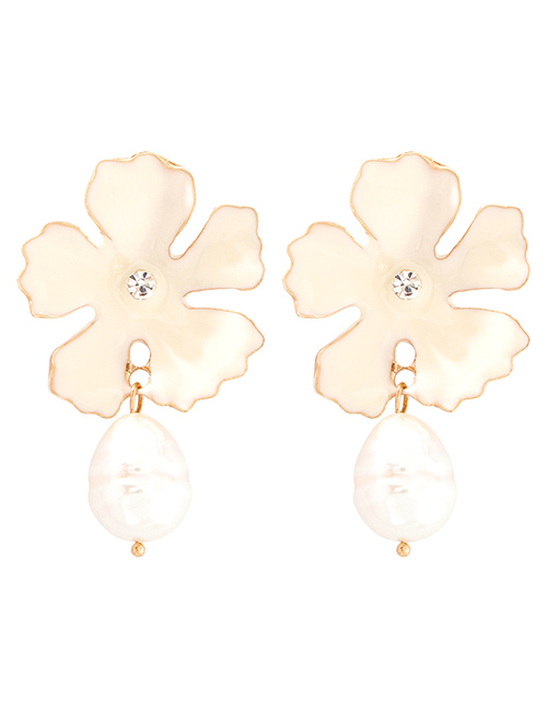 Fashion White Alloy Flower Pearl Stud Earrings