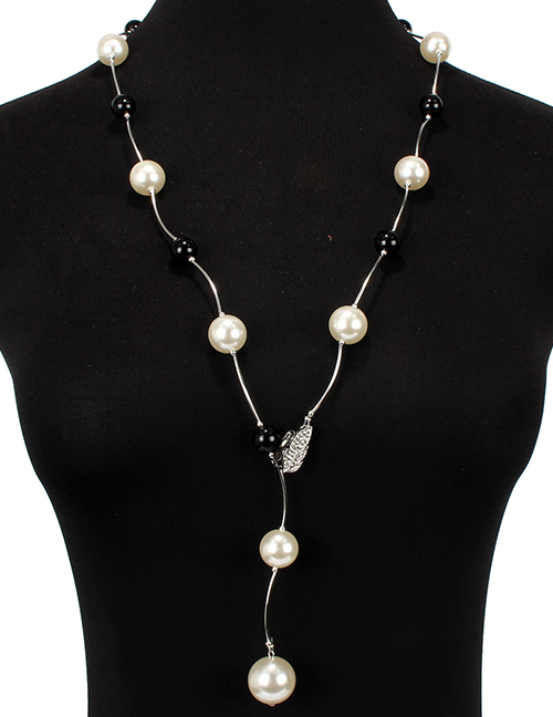 Fashion Black Diamond-like Pearl Necklace