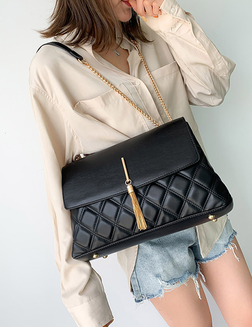 Fashion Black Lingge Tassel Shoulder Shoulder Bag