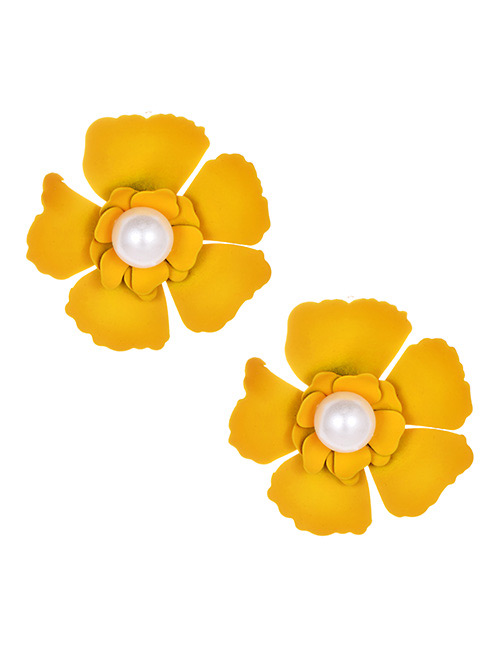 Fashion Yellow Alloy Pearl Flower Earrings